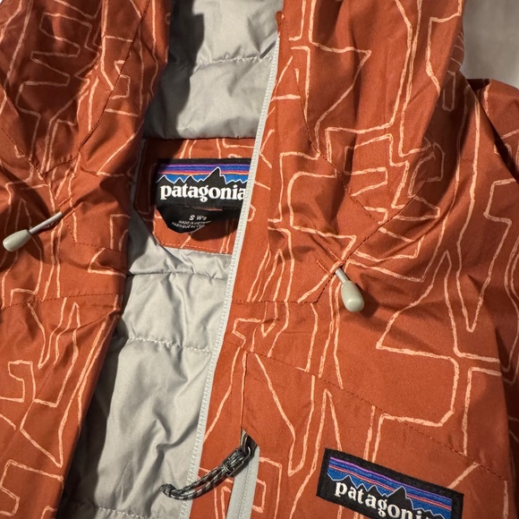 Patagonia Women's Insulated Powder Town Jacket - Picture 2 of 4